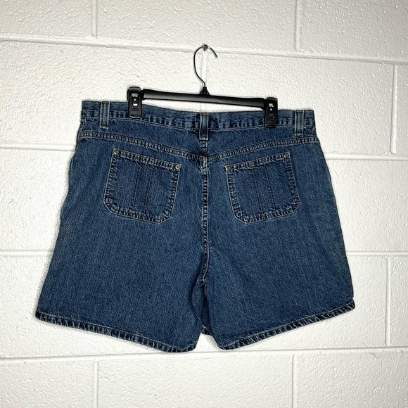 < Vintage Faded Glory High Rise Denim Shorts > - Picture 4 of 4